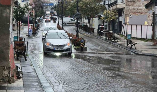 Tekirdağ'da sağanak yağış