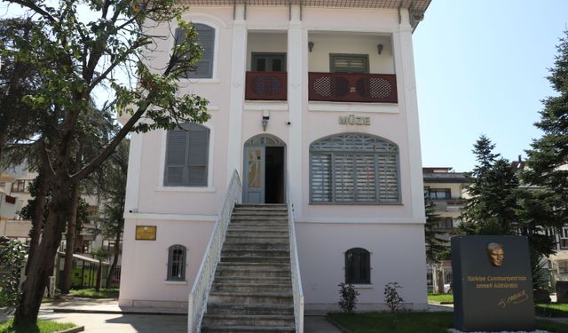 Atatürk'ün 2 yıl görmediği annesiyle buluştuğu ev müze olarak geçmişe ışık tutuyor