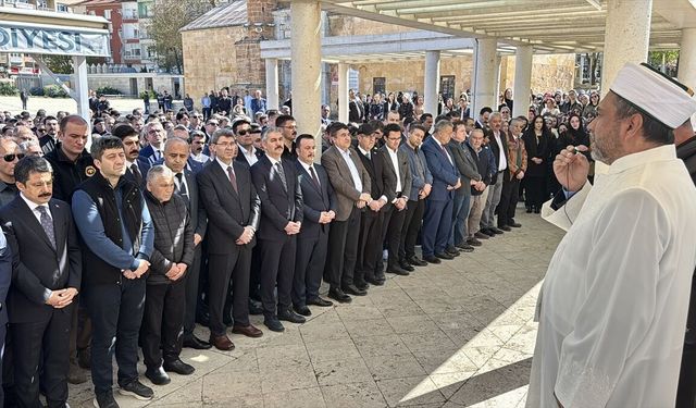 Kırşehir'de nefes borusuna çilek kaçan 2,5 yaşındaki çocuk hayatını kaybetti