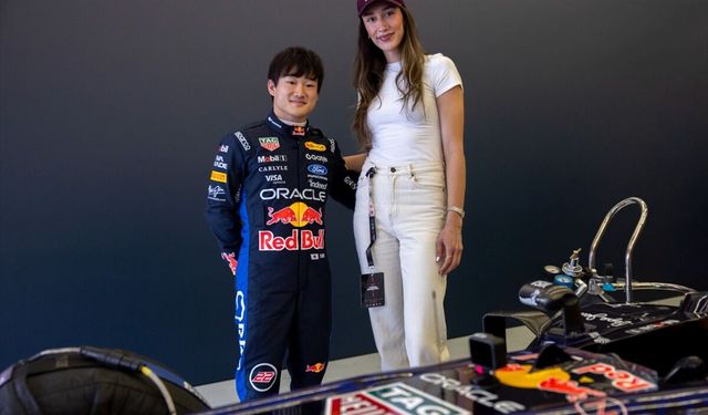 Milli voleybolcu Hande Baladın, Formula 1 pilotu Yuki Tsunoda ile bir araya geldi