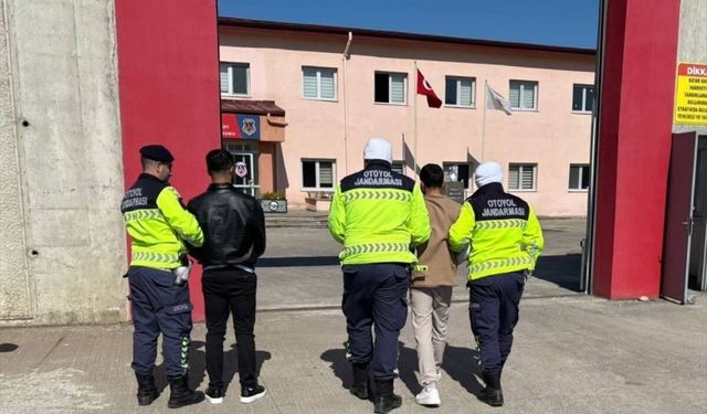 Sakarya'da 7 düzensiz göçmen yakalandı