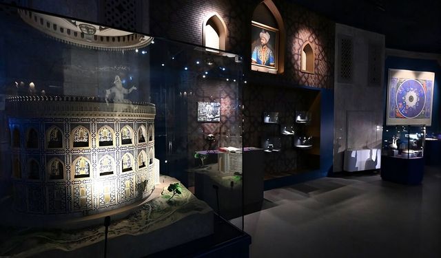 Taşkent'teki Amir Timur Müzesi 29 günde yenilenerek ziyarete açıldı