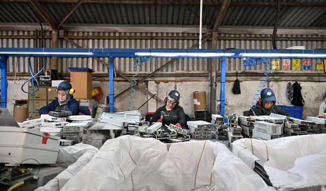 Uzmanlardan eski elektronik cihazların atılmaması ve evde tutulmaması uyarısı