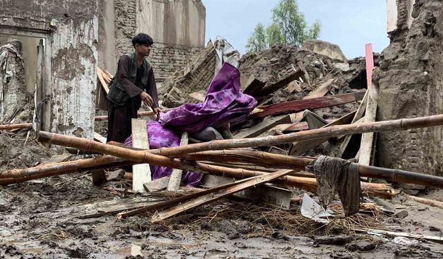 Afganistan'daki sellerde can kaybı 157'ye yükseldi