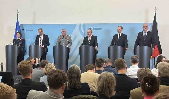 Almanya'da 'muharebeye hazır asker sayısını 460 bine çıkarma' hedefi