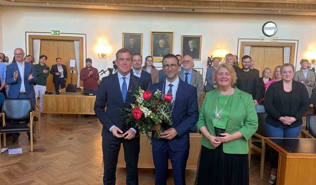 Almanya'nın Kiel kentine ilk kez Türk belediye başkanı