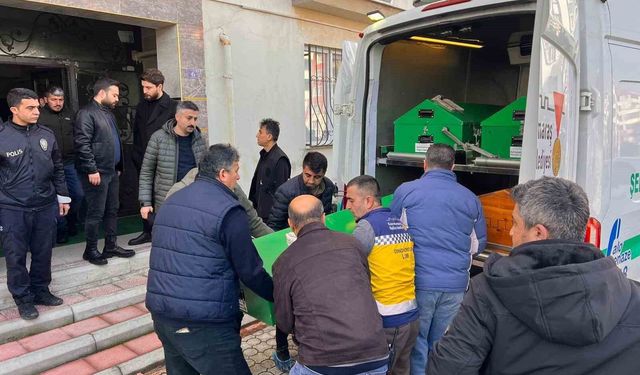 Babasını öldüren genç: 'Üzerine atlayarak elimde bulunan bıçakla boğazını kestim'