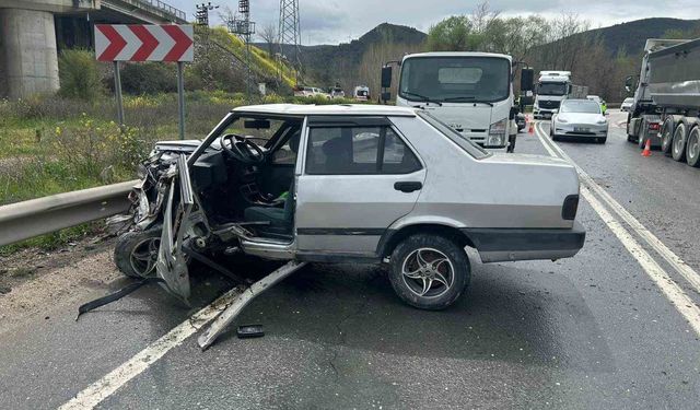 Bilecik'te zincirleme trafik kazası; 4 yaralı