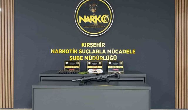 İkamete operasyon: Uyuşturucu ve silah ele geçirildi
