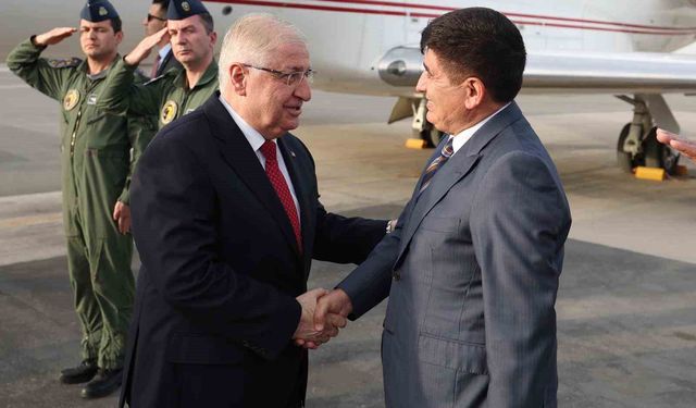 Milli Savunma Bakanı Güler Katar'da