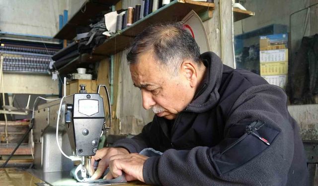 Yarım asırdır geleneksel şalvar dikiyor