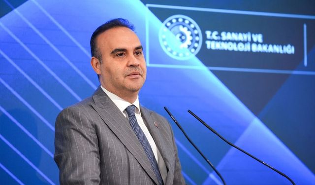Bakan Kacır, Sanayinin Dönüşümü ve Teşvikler Bilgilendirme Toplantısında konuştu:
