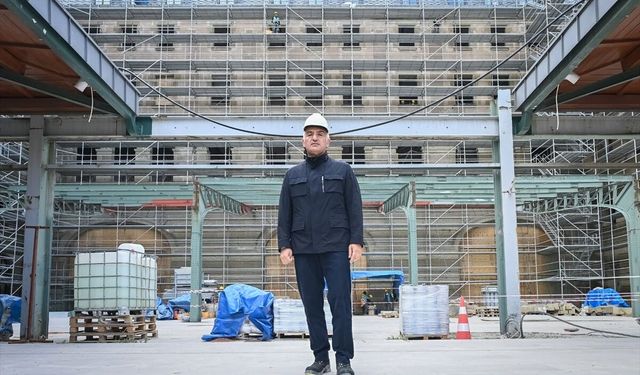 Kültür ve Turizm Bakanı Ersoy, Haydarpaşa Garı'ndaki restorasyon çalışmalarını inceledi: