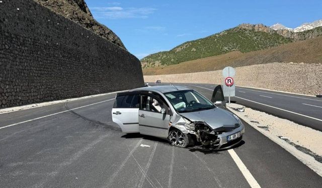 Bitlis'te trafik kazası: 5 yaralı