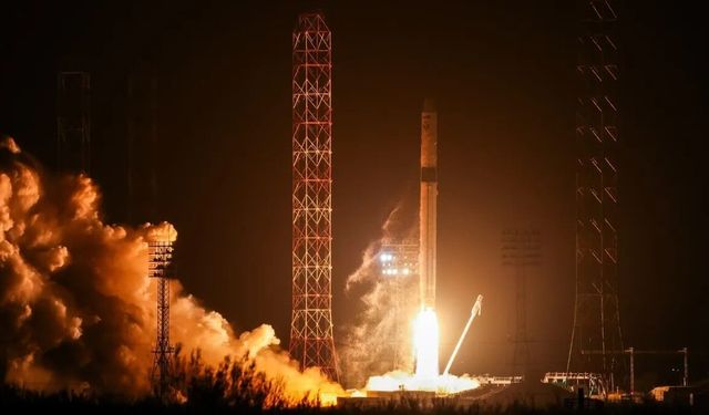 Kazakistan ve Rusya'nın ortak geliştirdiği Soyuz-5 roketinin test fırlatması başarıyla gerçekleştirildi