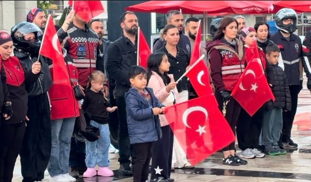 Osmaniye'de motosiklet tutkunlarından 19 Mayıs korteji