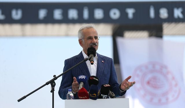Ulaştırma ve Altyapı Bakanı Uraloğlu, GESTAŞ Gelibolu Yeni Feribot İskelesi açılışında konuştu: