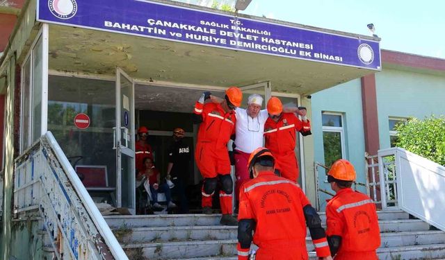 Çanakkale'de fırtına, dolu ve hortum tatbikatı gerçekleştirildi