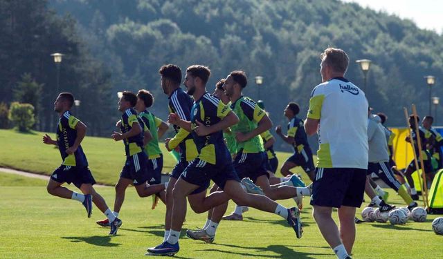 Fenerbahçe günü çift antrenmanla tamamladı