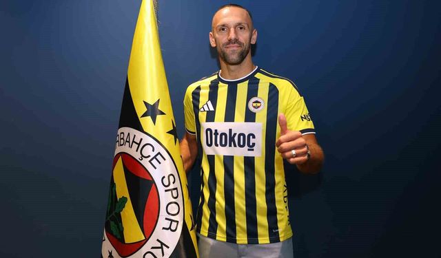 Fenerbahçe, Vedat Muriqi ile 3 yıllık sözleşme imzaladı