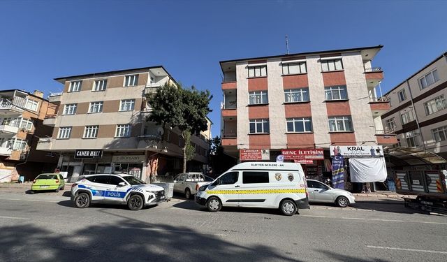 Kayseri'de 3. kattan düşen 10 yaşındaki çocuk ağır yaralandı
