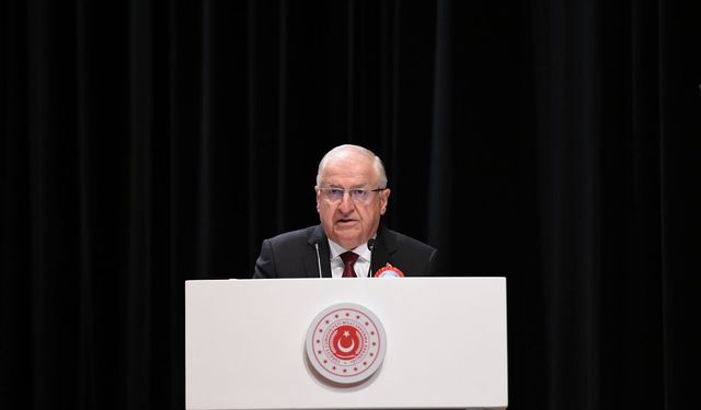 Milli Savunma Bakanı Güler, MSÜ Kurmay Subaylar Mezuniyet Töreni'nde konuştu: