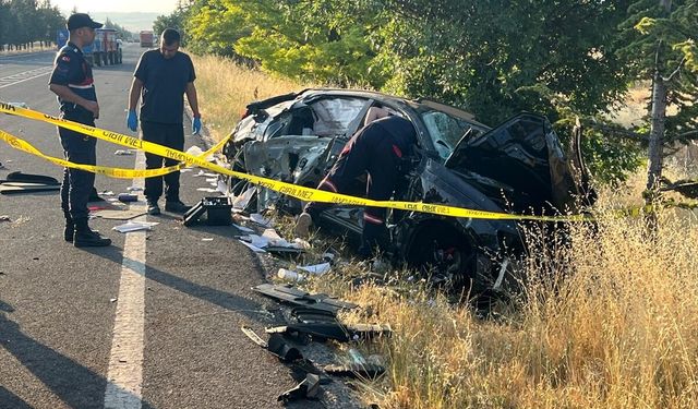 Nevşehir'de devrilen otomobildeki gurbetçi aileden 3 kişi öldü, 1 kişi yaralandı