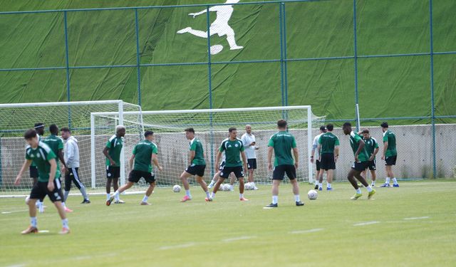 Recep Uçar'ın hedefi Çaykur Rizespor'u geçen sezonun üzerine taşımak: