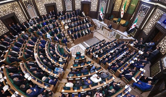 Suriye'de Esed rejiminin devrilmesinin ardından ilk Halk Meclisi oturumu yapıldı