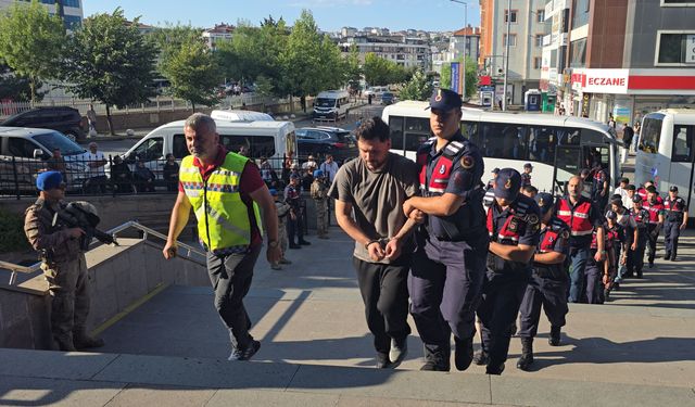 Tekirdağ merkezli yasa dışı bahis operasyonunda gözaltına alınan 26 şüpheli adliyede