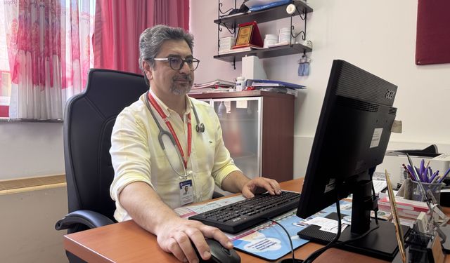Uzmanından alerjik reaksiyonlara karşı bebeklere 'mineral içeren güneş kremleri' kullanın önerisi