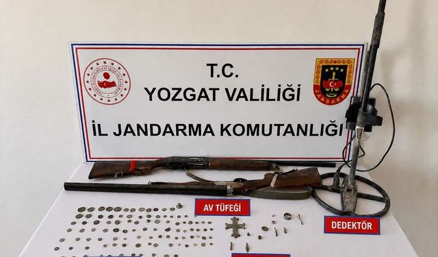 Yozgat'ta tarihi eser olduğu değerlendirilen 100 sikke ve çok sayıda obje ele geçirildi