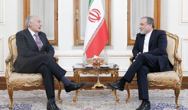 Arakçi, BM Lübnan Özel Koordinatörü Arnault ile bir araya geldi
