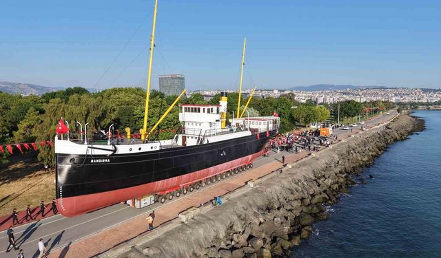 Bandırma Vapuru karadan yürütülerek taşınmaya başlandı