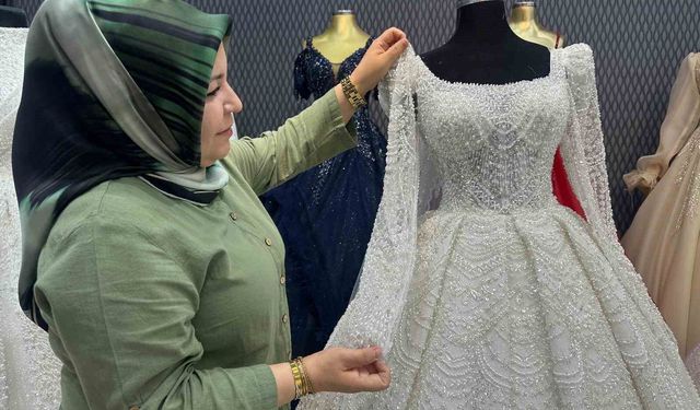 Bu sezon dantel ve kaburga gelinlik modelleri revaçta