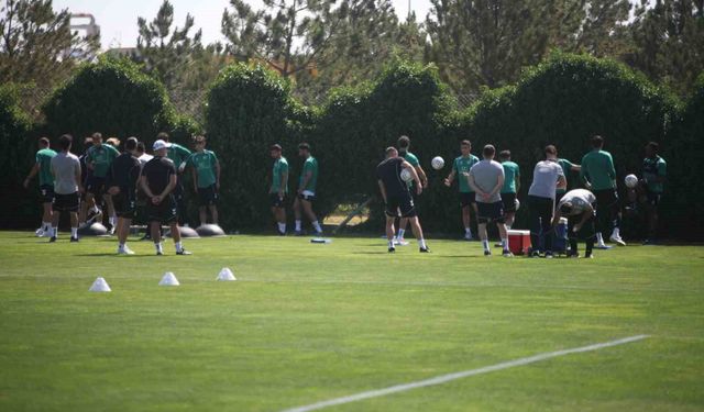 İlhan Palut: 'Bugün itibarıyla 5 ana transfer yapmak istiyoruz'