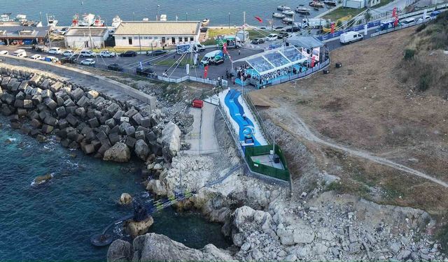 Karadeniz'in hırçın dalgaları Arnavutköy'de enerjiye dönüştü