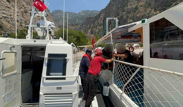 Kelebekler Vadisine düşen ve yaralanan paraşütçüye tıbbi tahliye gerçekleştirildi