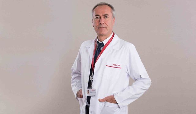 Kireçlenmede 60 yaş üzeri ve kadınlarda risk artıyor