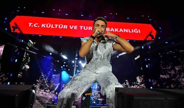Sefo, festivalde müzikseverlere unutulmaz anlar yaşattı
