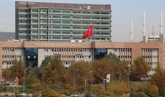 Trafikte 'önüme geçtin' kavgası cinayetle sonuçlandı: Sanıklar ilk kez hakim karşısına çıktı