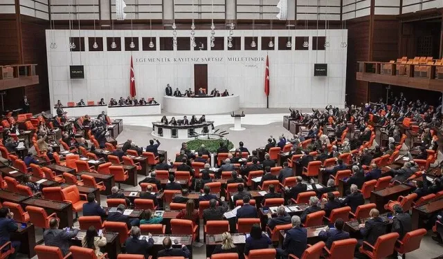 TBMM'de Cumhurbaşkanlığı tezkeresi ile emekli aylığına yönelik düzenlemeyi de içeren kanun teklifi görüşülecek