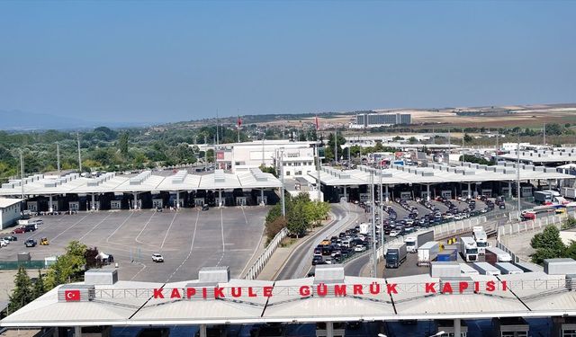 Gurbetçilerin Avrupa'ya dönüş yolculuğu sürüyor