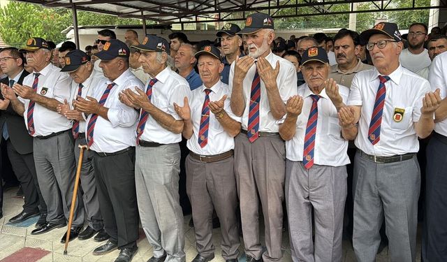 Karabük'te vefat eden Kıbrıs gazisi son yolculuğuna uğurlandı