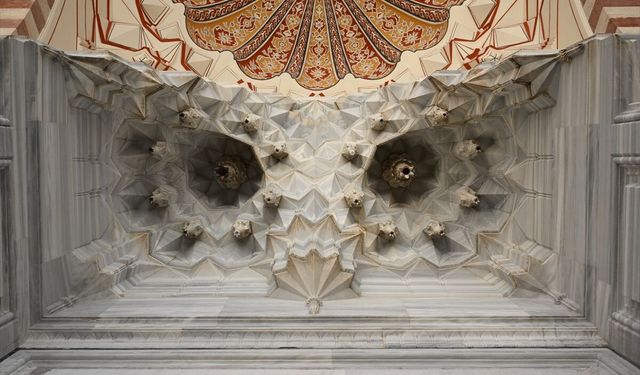 Selimiye Camisi'ndeki baykuş motifi kadim Türk sanatının izlerini taşıyor
