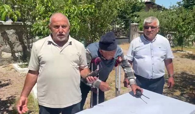 GSM şebekesi çekmeyen köyde, kurdukları telsiz sistemiyle haberleşiyorlar