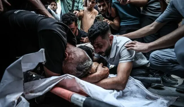 İsrail’in Gazze Şeridi’ne yönelik hava saldırısında aynı aileden 3 kişi yaşamını yitirdi
