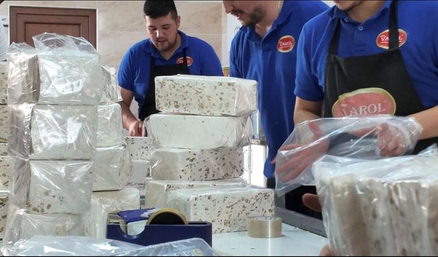 Bolu'da helvacılar panayır mesaisinde