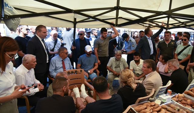 KKTC Başbakanı Üstel: '(Alabora olan gemi) Çalışmaların akşama doğru bir noktaya gelmesini bekliyoruz'