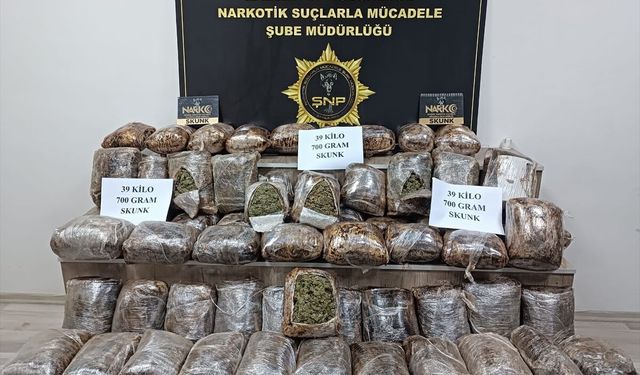 Şanlıurfa'da yolcu otobüsünde 39 kilo 700 gram uyuşturucu ele geçirildi